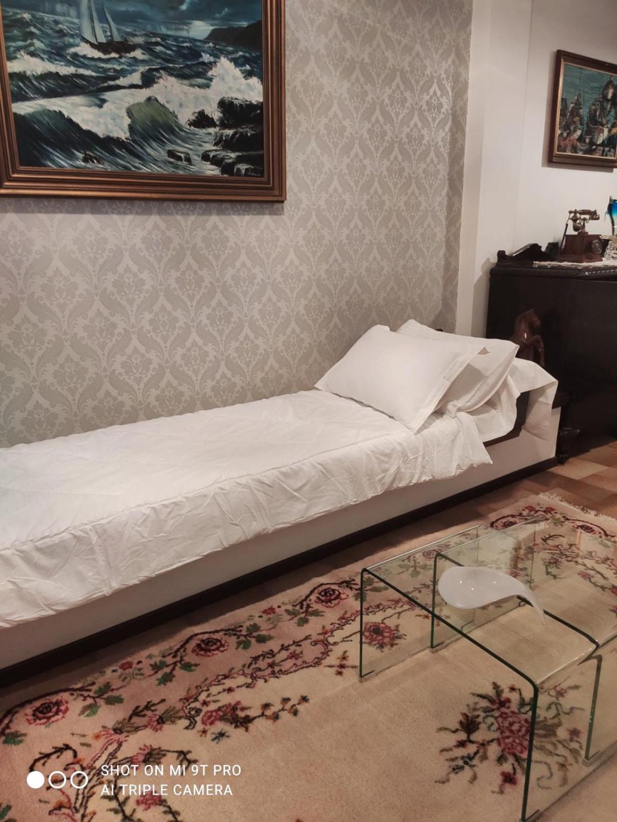 Johnny'S Loft Apartment Agrinio Exterior photo